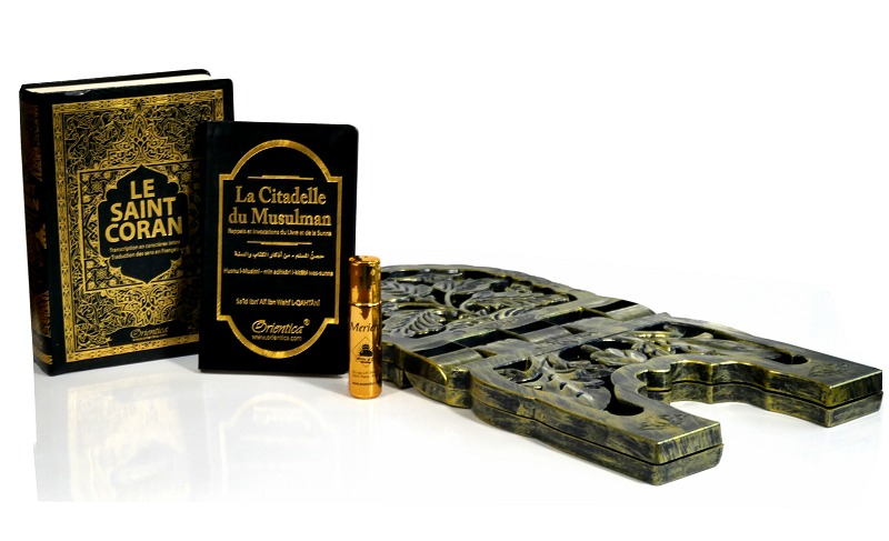 Pack Cadeau Pour Mariage (magnifique panier avec deux tapis et deux Coran  en langue arabe parfums )